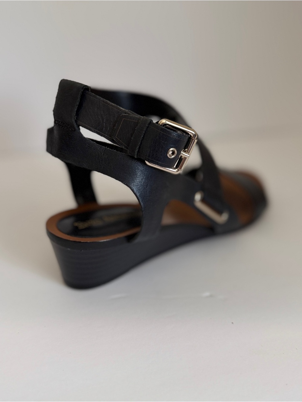 Enzo Angiolini Black Strappy Wedge Sandals - Picture 8 of 11